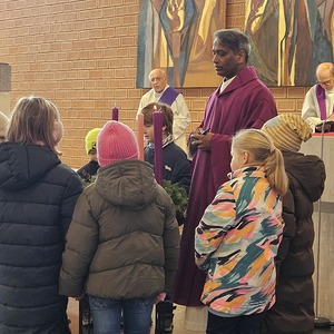 Advenkranz entzünden