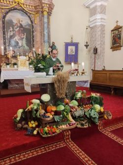 Kerestez / Pfarren des Pinkatales