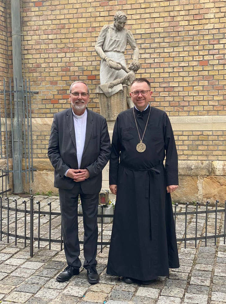 Propstpfarrer P. Lorenz Voith und Bischof Woloymyr bei einem Besuch in Wien