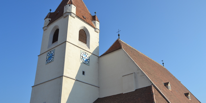 Kommenden Sonntag, 1. Oktober 2023, um 9.15 Uhr laden Pater David Gold und die Dom- und Stadtpfarre Eisenstadt zum Servus TV-Übertragungsgottesdienst aus dem Martinsdom in Eisenstadt ein.