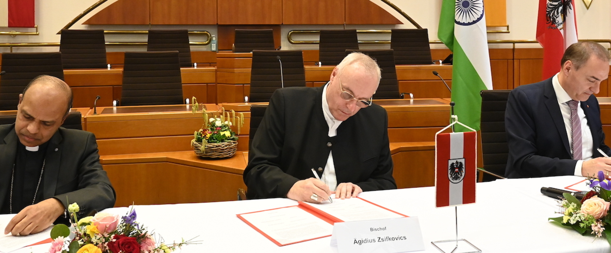 Besuch im Landhaus Eisenstadt; Unterzeichnung der Vereinbarung über Pflegepersonal aus Indien.