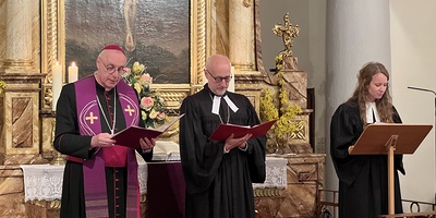 Bischof Ägidius Zsifkovics, Superintendent Robert Jonischkeit und Pfarrerin Zuzana Zavillová